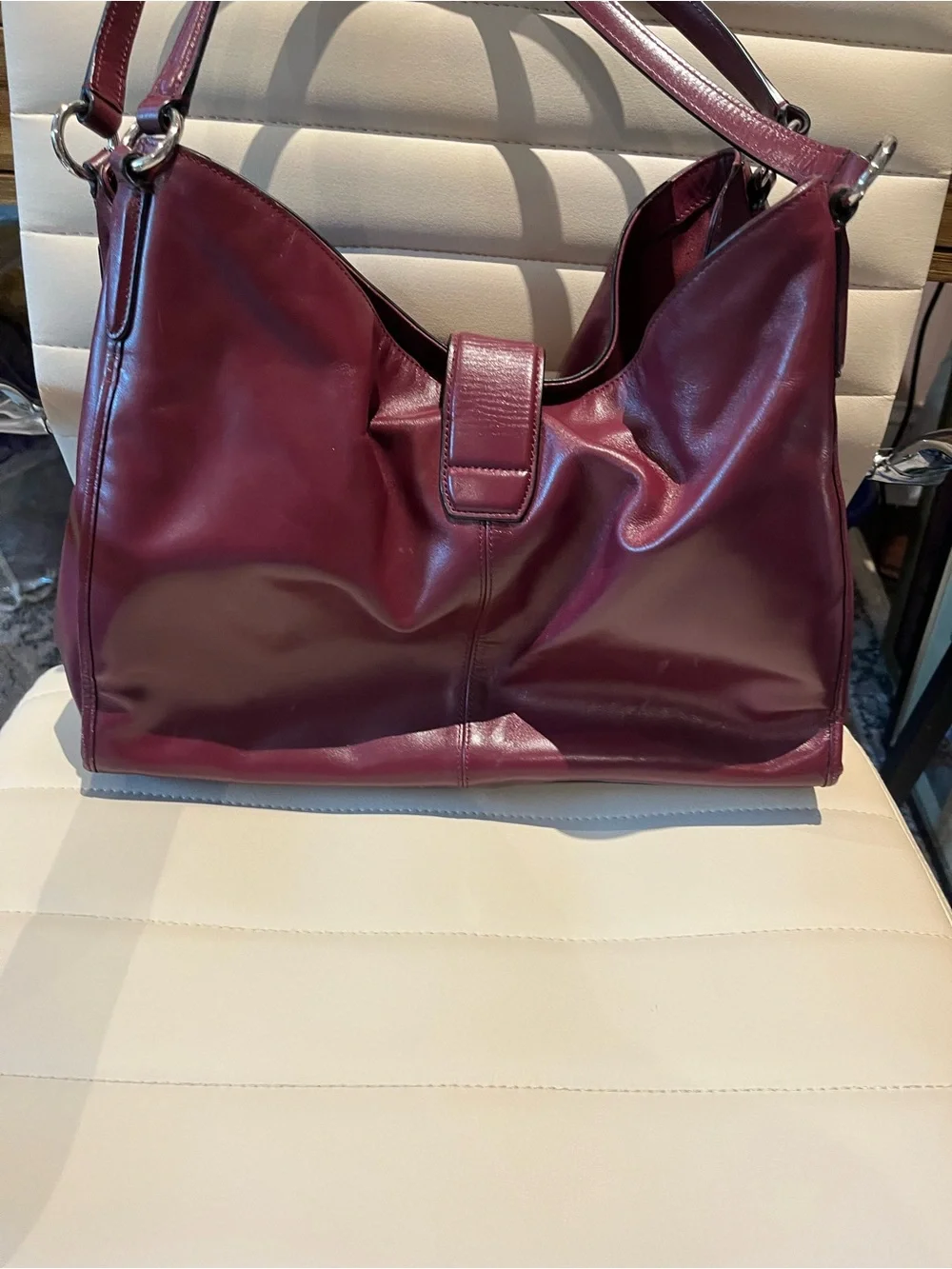 Coach Burgundy Leather Shoulder Bag with Silver Turn-Lock - Picture 2 of 10